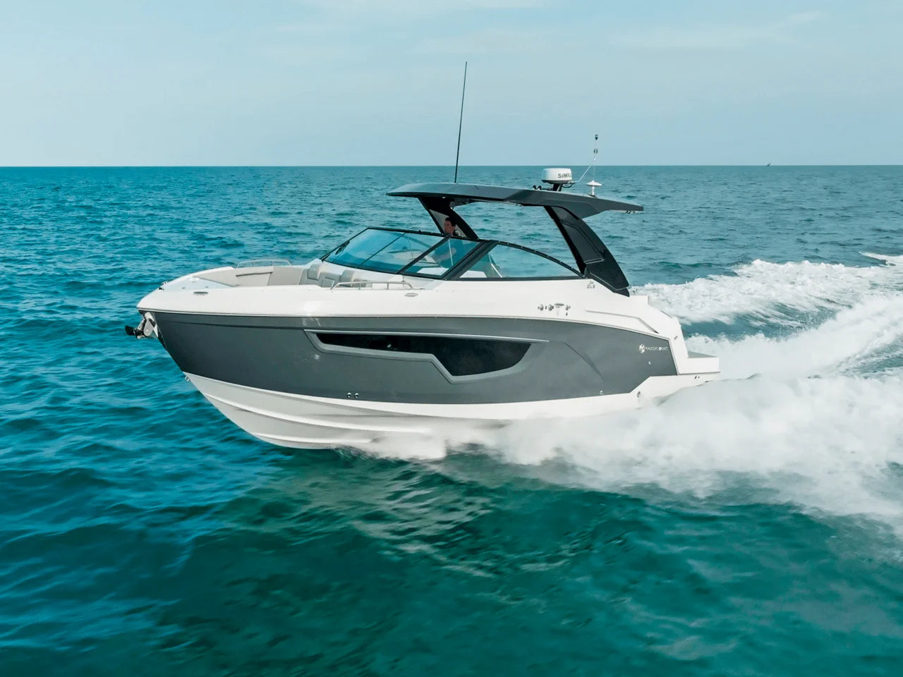 2027 Cruisers Yachts 34 GLS Outboard 34.0 feet, Clearwater, Florida #38