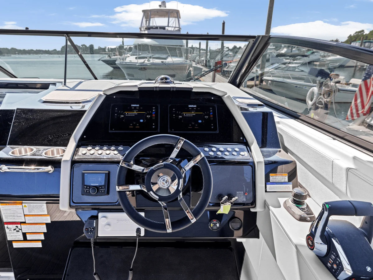 2026 Cruisers Yachts 34 GLS Outboard 34.0 feet, Clearwater, Florida #25