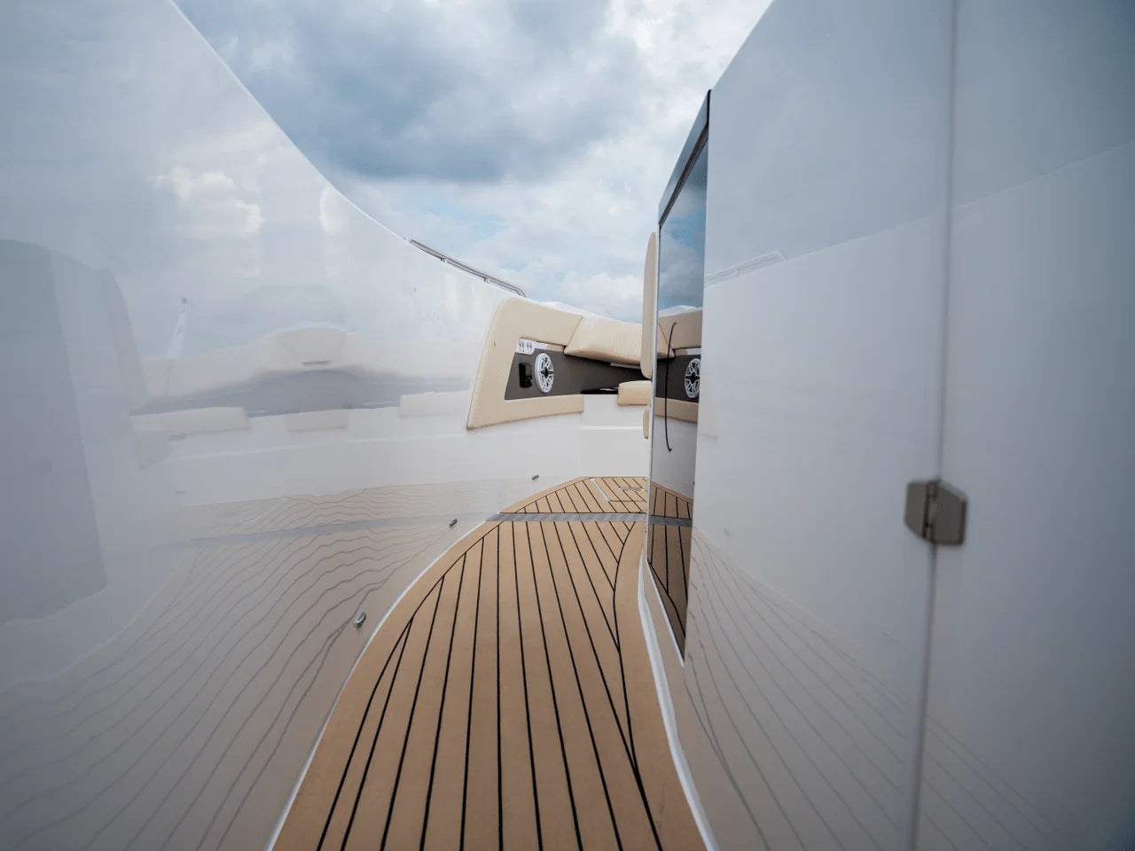 2026 Cruisers Yachts 50GLS OB 50.0 feet, Clearwater, Florida #54