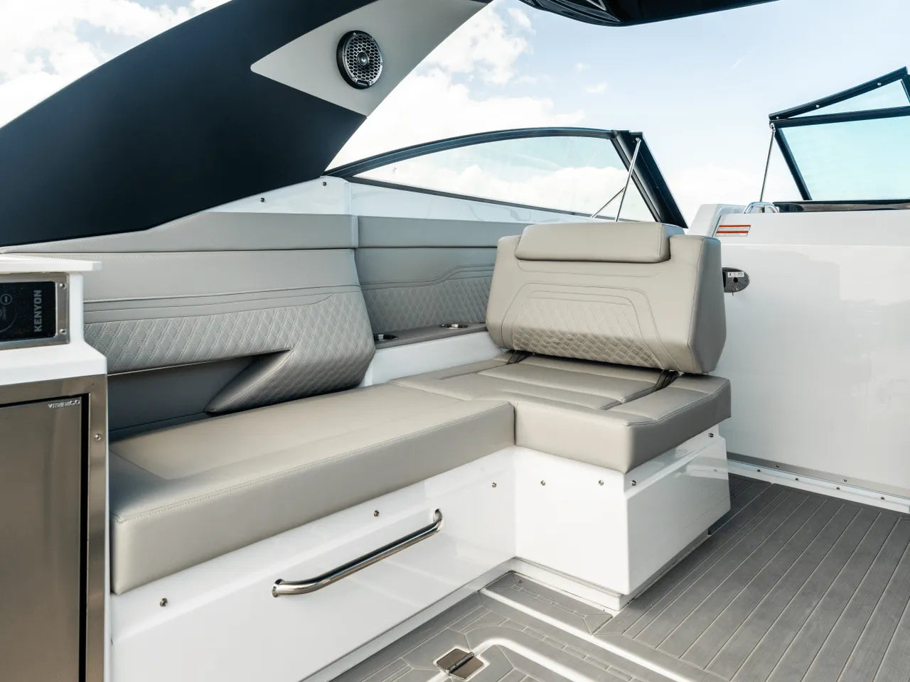 2026 Cruisers Yachts 34 GLS Outboard 34.0 feet, Clearwater, Florida #90