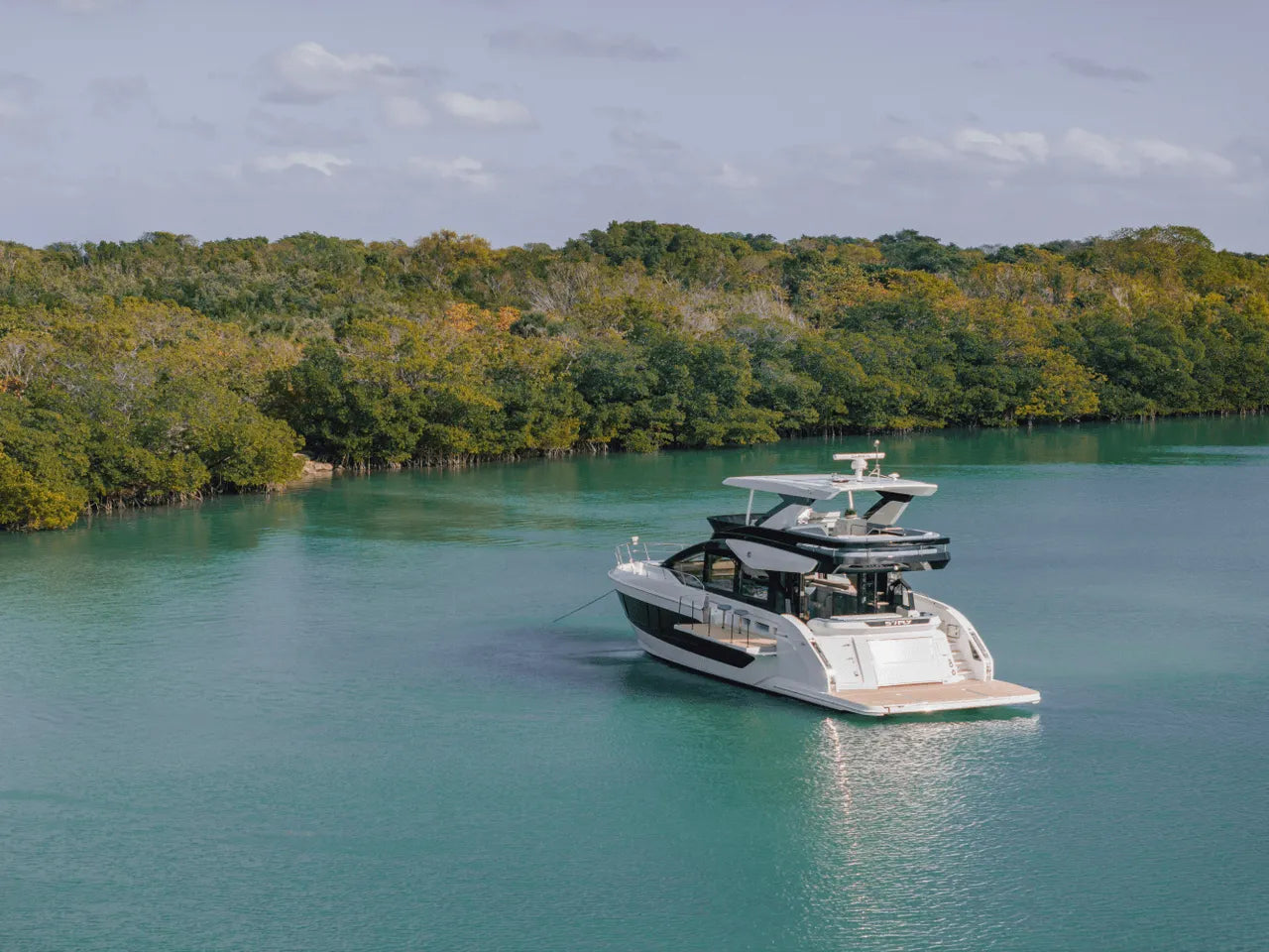 2026 Cruisers Yachts 57 FLY 57.0 feet, Clearwater, Florida #11