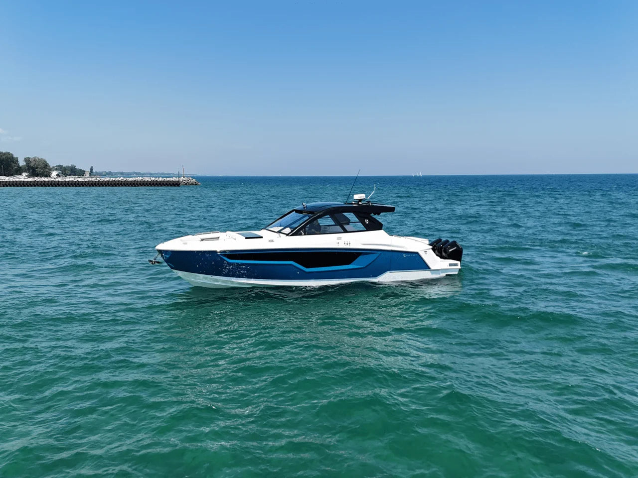 2026 Cruisers Yachts 50GLS OB 50.0 feet, Clearwater, Florida #9