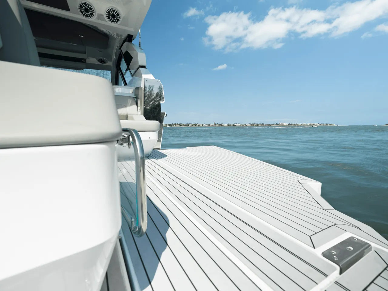 2026 Cruisers Yachts 50GLS OB 50.0 feet, Clearwater, Florida #81