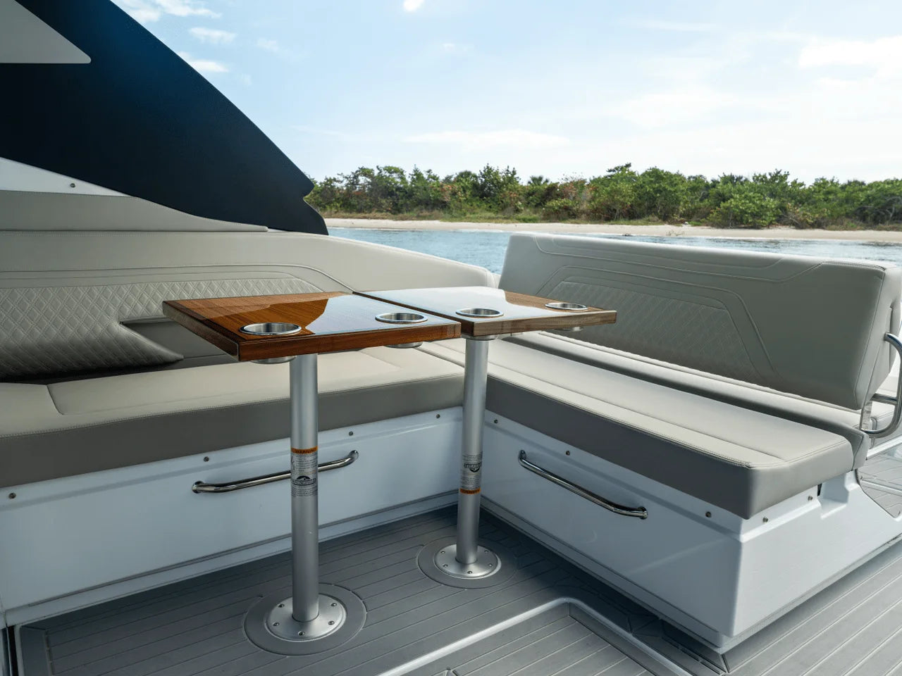 2027 Cruisers Yachts 34 GLS Outboard 34.0 feet, Clearwater, Florida #71