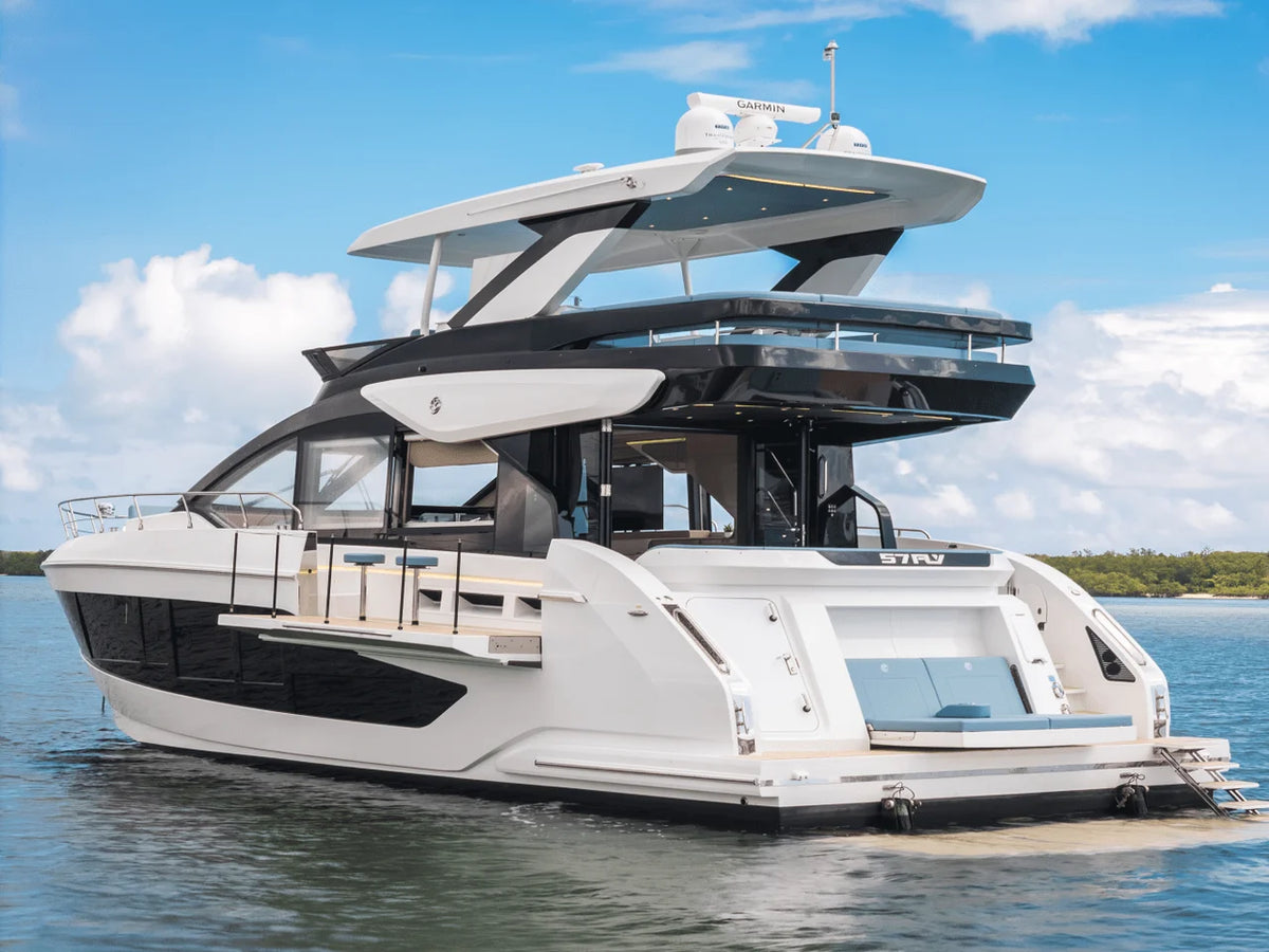 2026 Cruisers Yachts 57 FLY 57.0 feet, Clearwater, Florida #89