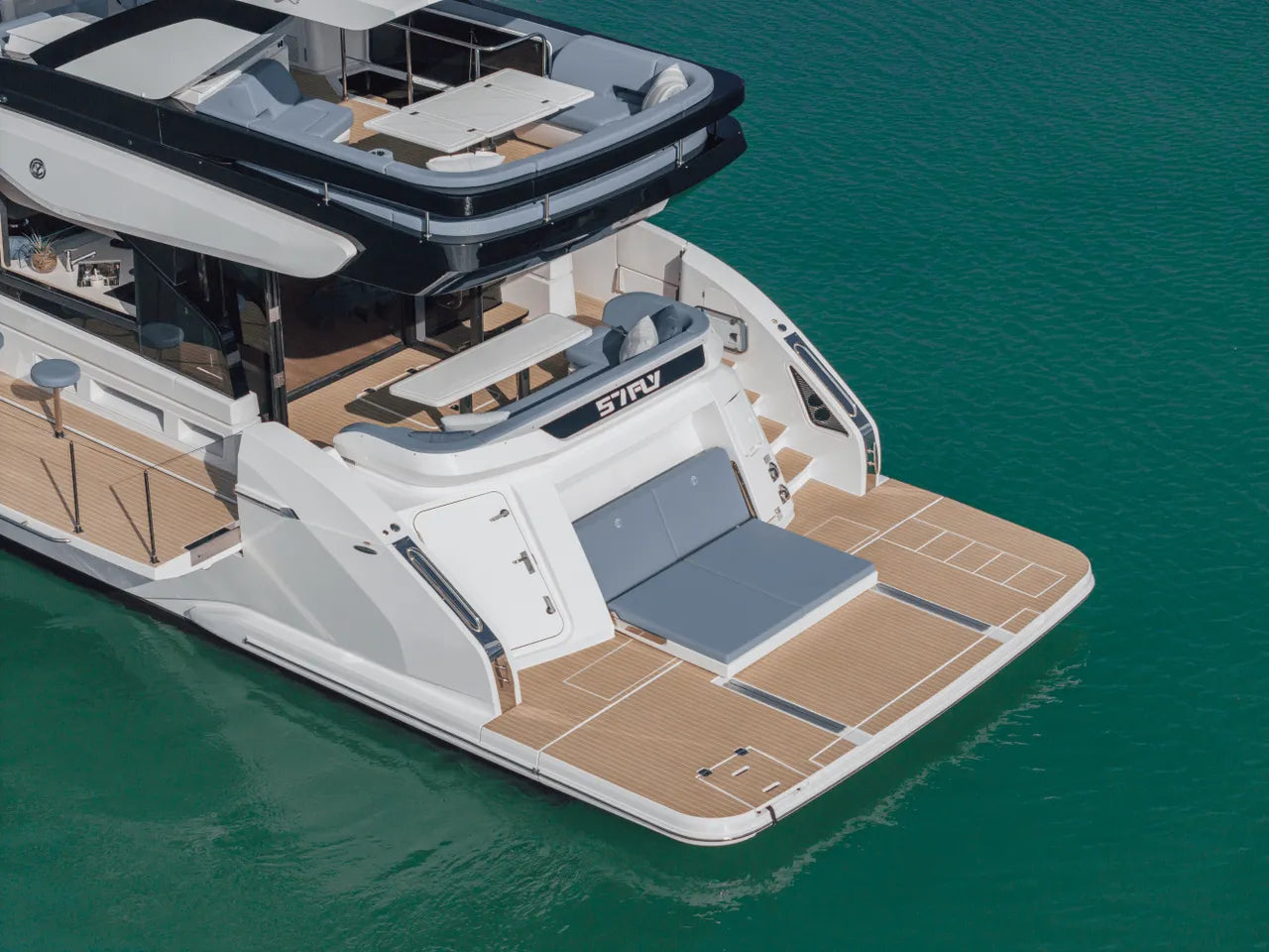 2026 Cruisers Yachts 57 FLY 57.0 feet, Clearwater, Florida #15