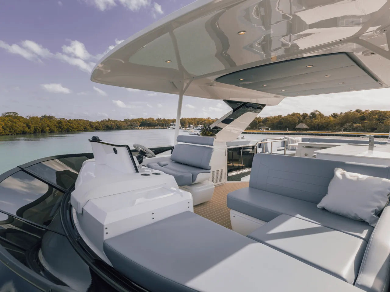 2026 Cruisers Yachts 57 FLY 57.0 feet, Clearwater, Florida #47