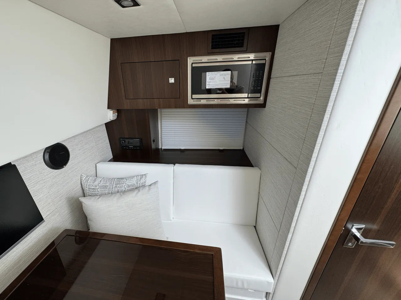 2026 Cruisers Yachts 34 GLS 34.0 feet, Clearwater, Florida #43