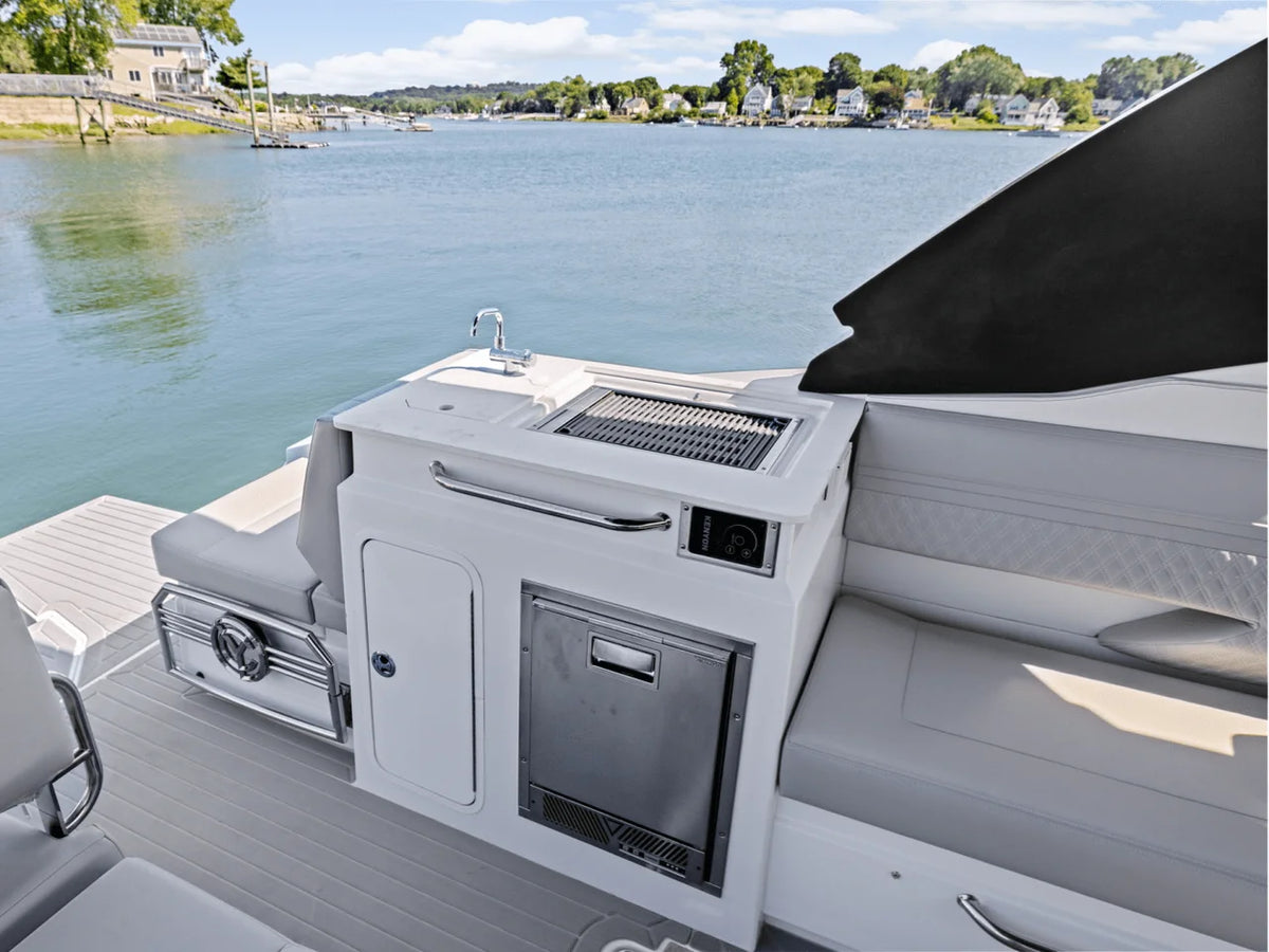 2026 Cruisers Yachts 34 GLS Outboard 34.0 feet, Clearwater, Florida #11