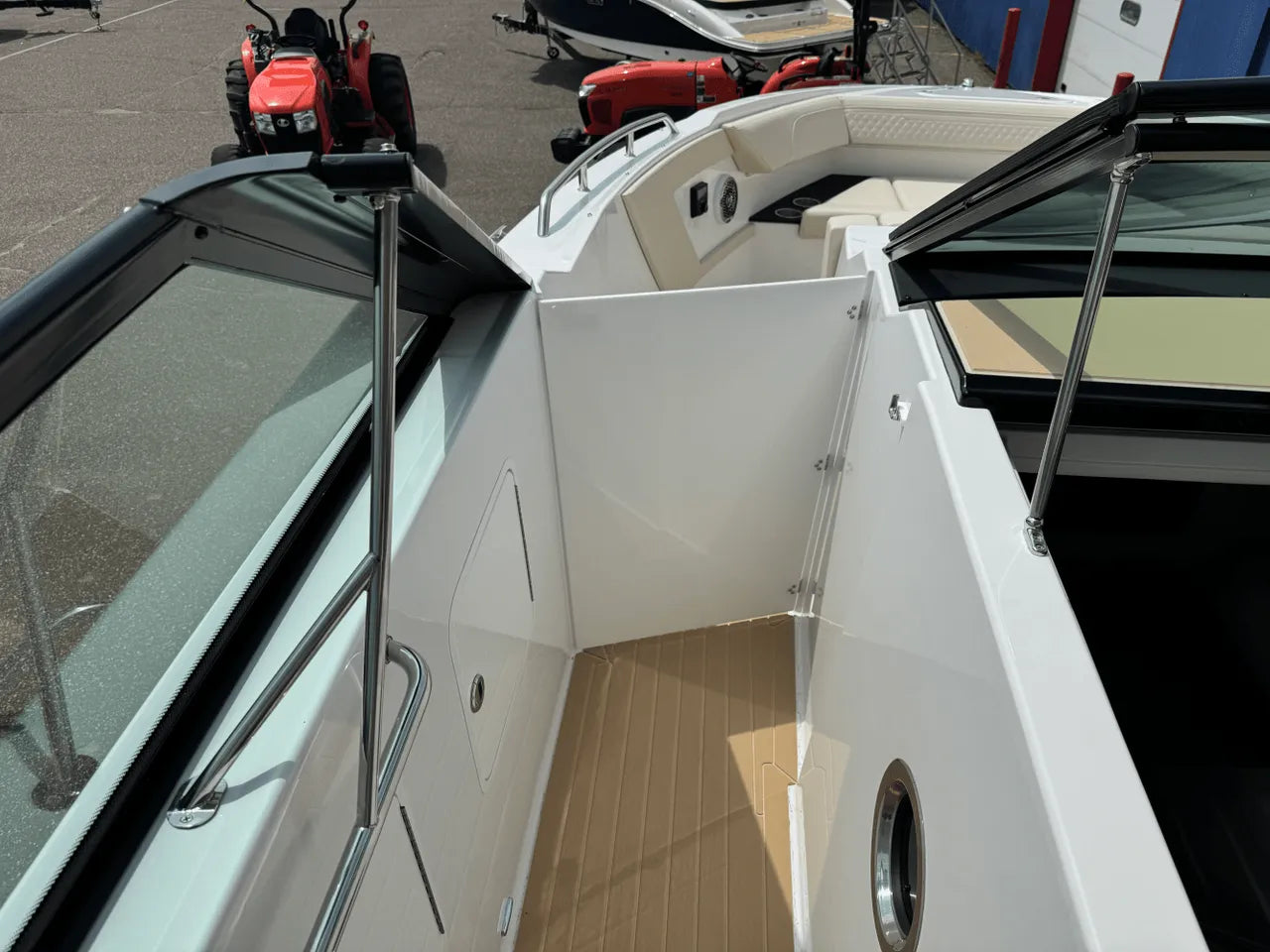 2026 Cruisers Yachts 34 GLS 34.0 feet, Clearwater, Florida #53