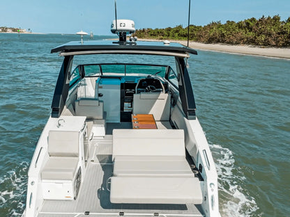 2027 Cruisers Yachts 34 GLS Outboard 34.0 feet, Clearwater, Florida #43