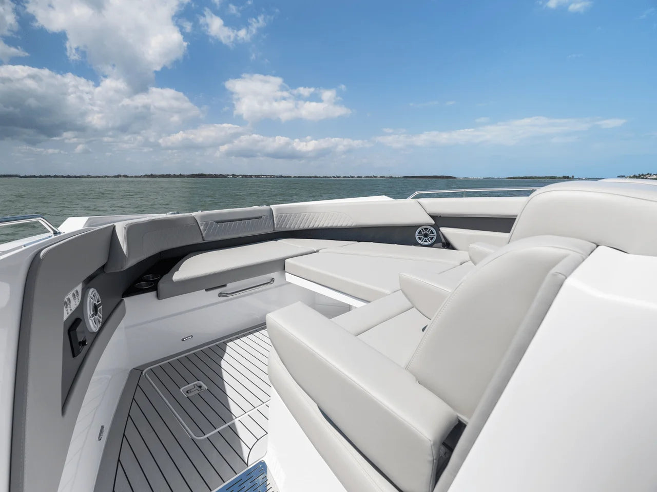 2026 Cruisers Yachts 50GLS OB 50.0 feet, Clearwater, Florida #67