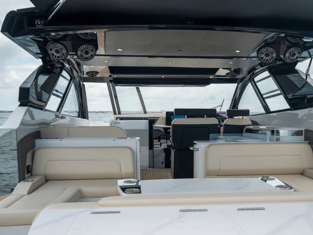 2026 Cruisers Yachts 50GLS OB 50.0 feet, Clearwater, Florida #21