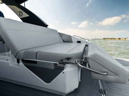 2027 Cruisers Yachts 34 GLS Outboard 34.0 feet, Clearwater, Florida #127