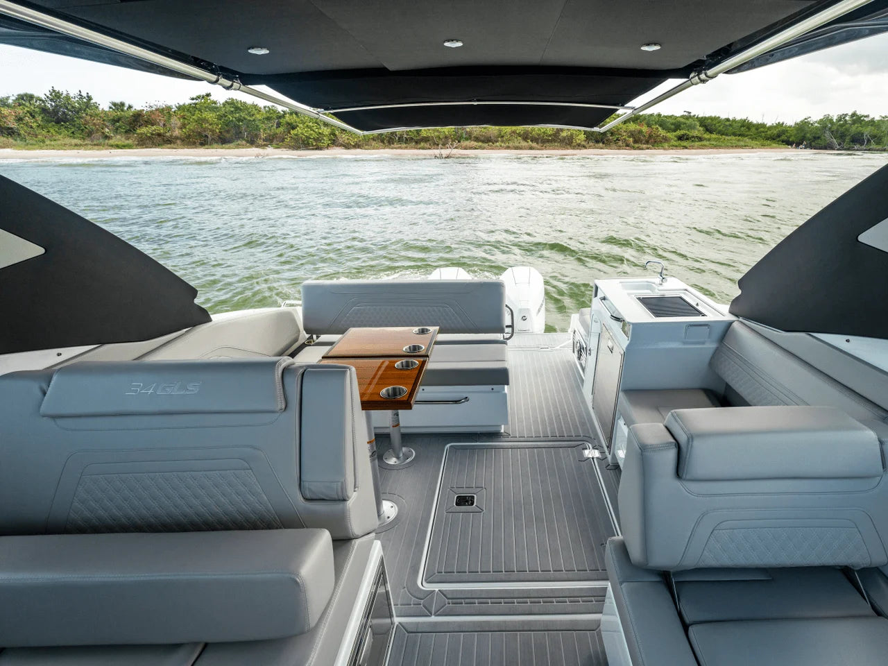 2027 Cruisers Yachts 34 GLS Outboard 34.0 feet, Clearwater, Florida #143