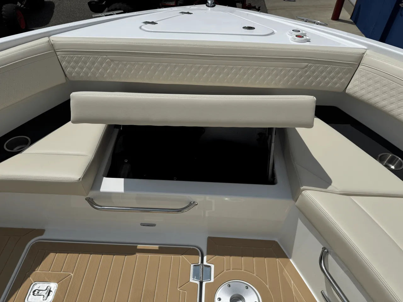 2026 Cruisers Yachts 34 GLS 34.0 feet, Clearwater, Florida #59