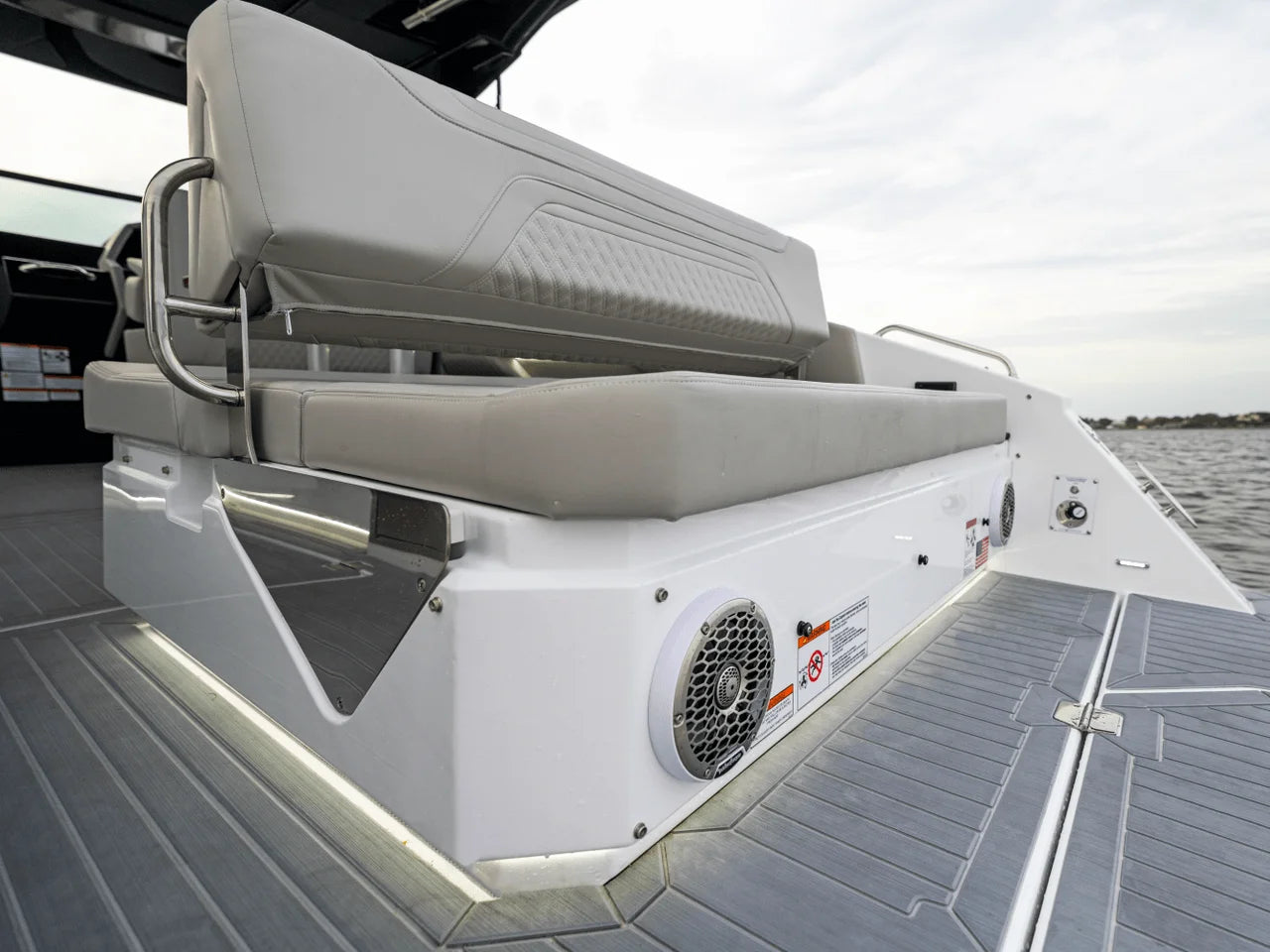2027 Cruisers Yachts 34 GLS Outboard 34.0 feet, Clearwater, Florida #132