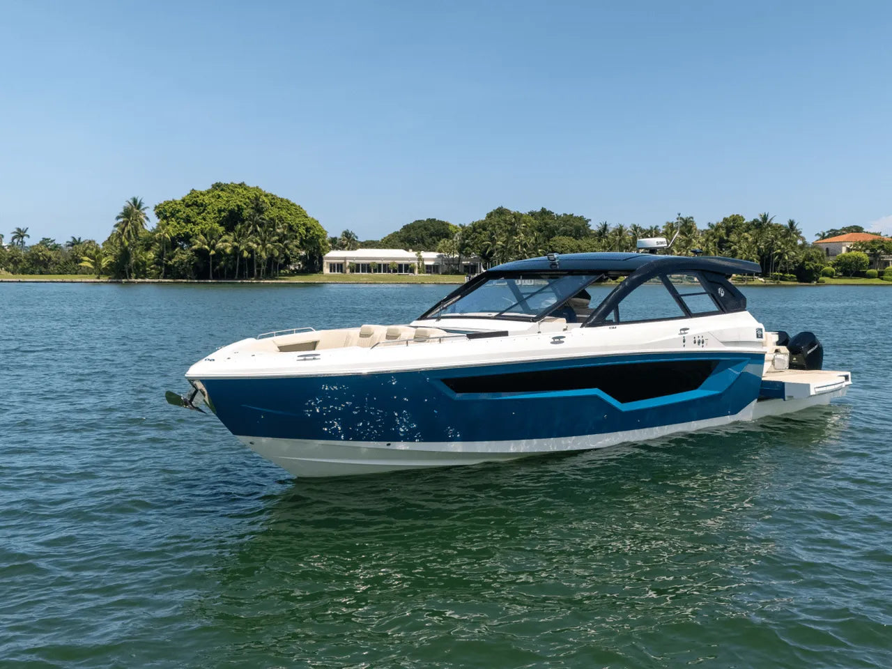 2025 Cruisers Yachts 50 GLS Outboard 50.0 feet, Clearwater, Florida #2