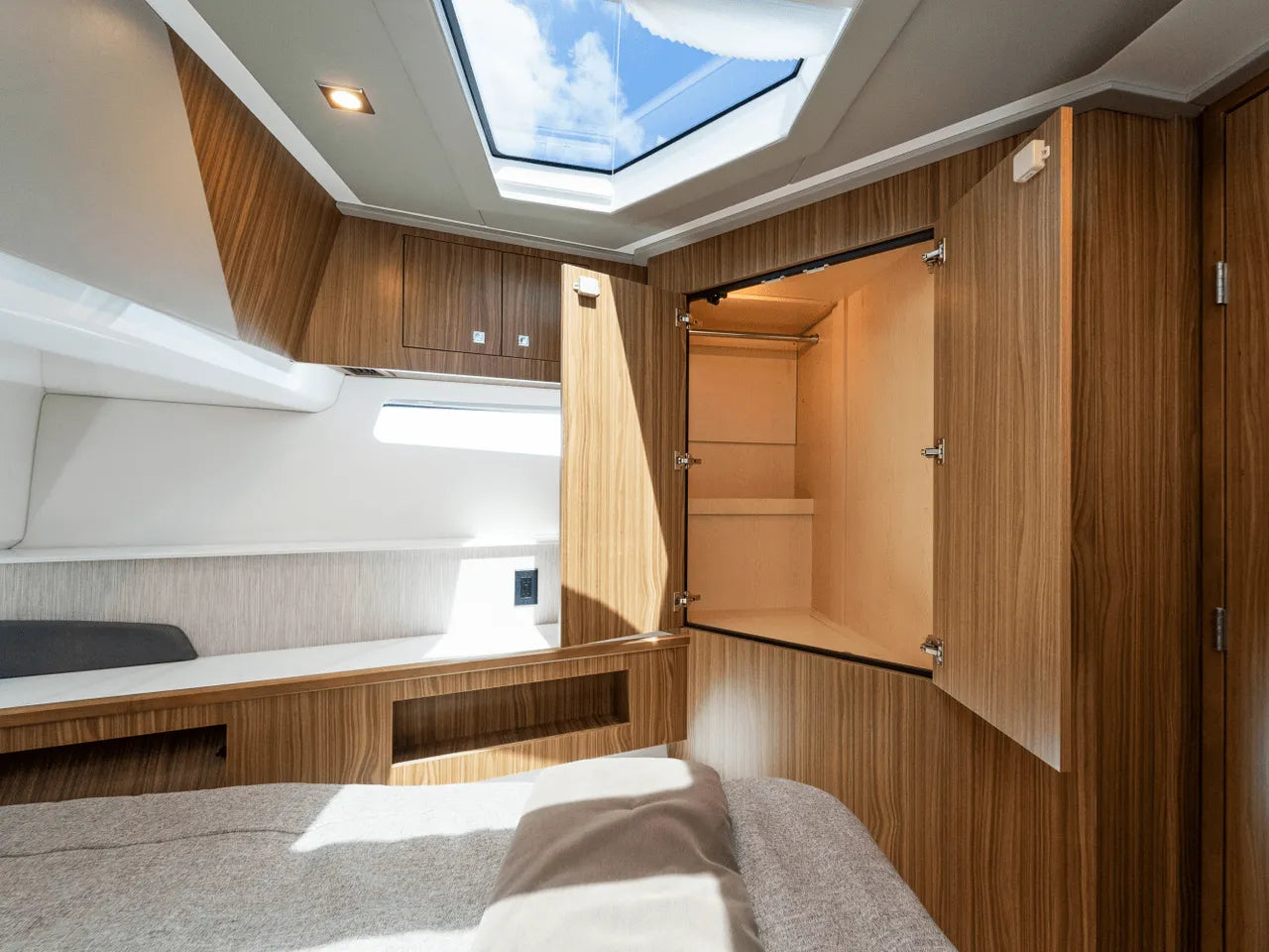 2026 Cruisers Yachts 50GLS OB 50.0 feet, Clearwater, Florida #41