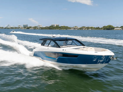 2025 Cruisers Yachts 50 GLS Outboard 50.0 feet, Clearwater, Florida #8