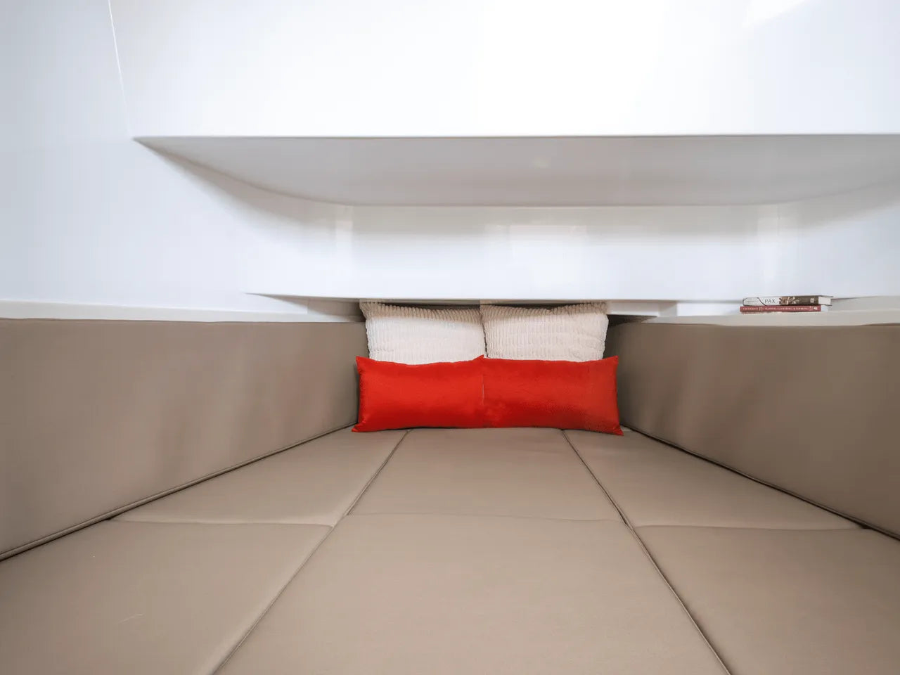 2026 Cruisers Yachts 38 VTR 38.0 feet, Clearwater, Florida #25