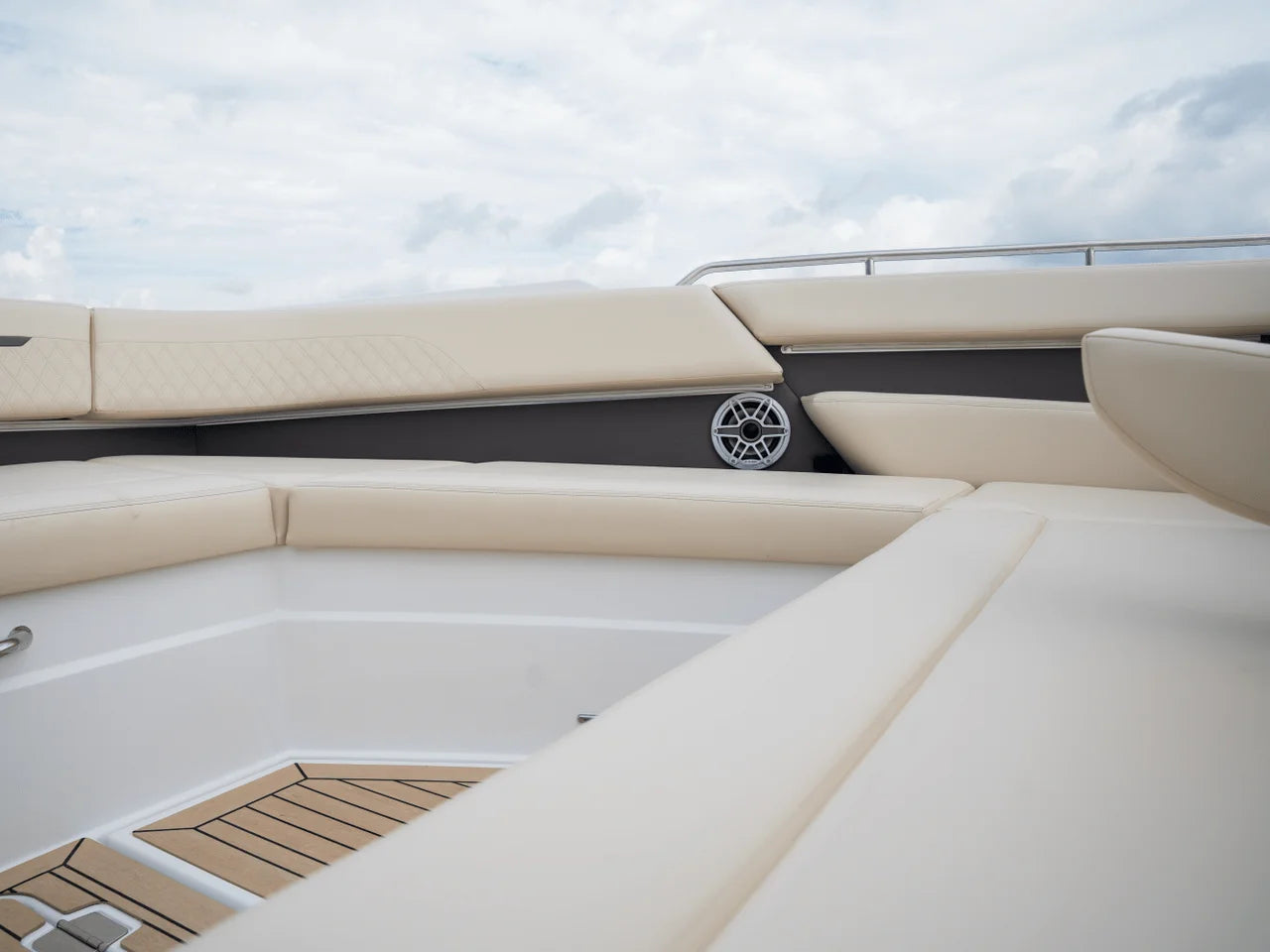 2026 Cruisers Yachts 50GLS OB 50.0 feet, Clearwater, Florida #58