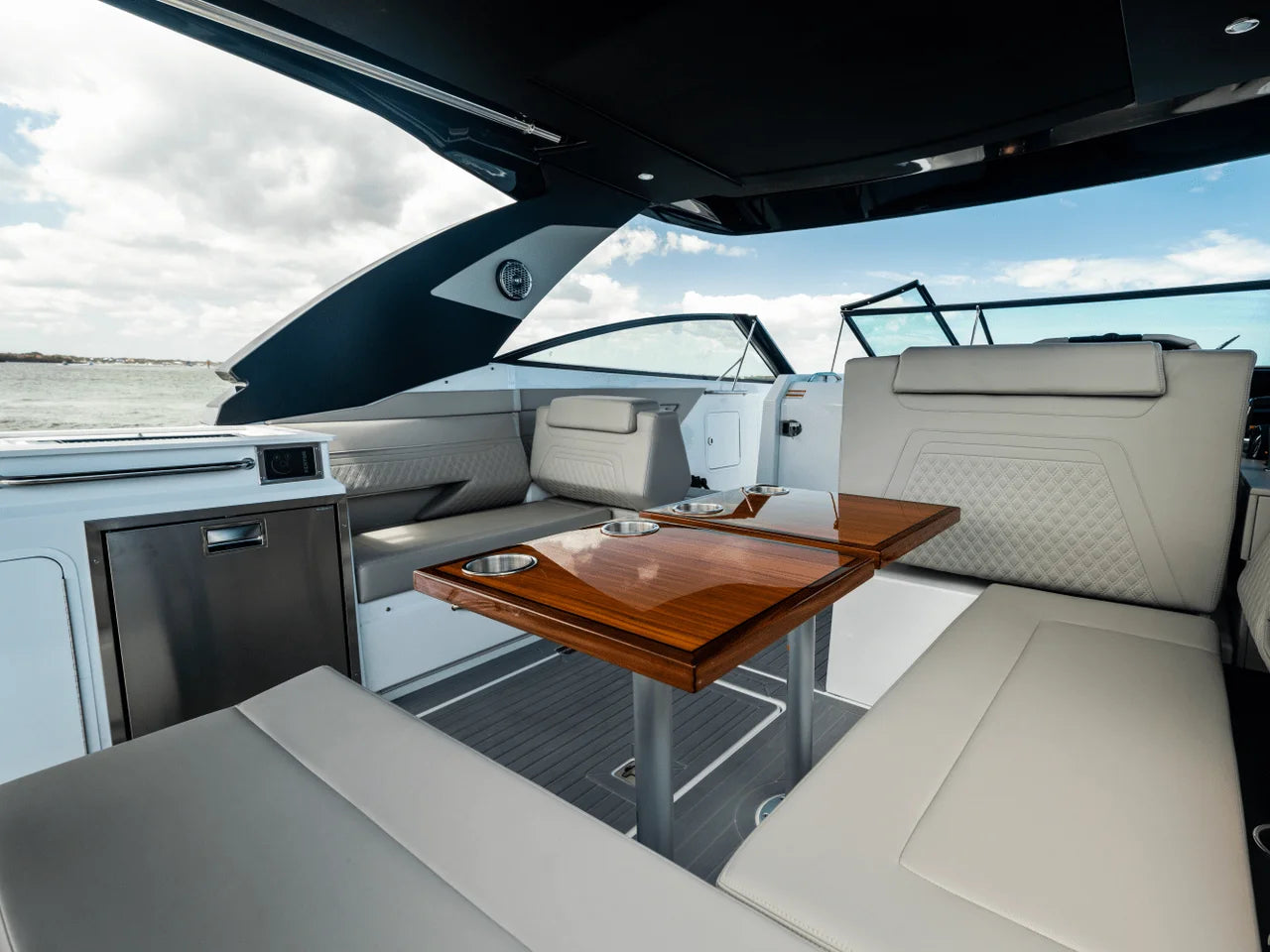 2027 Cruisers Yachts 34 GLS Outboard 34.0 feet, Clearwater, Florida #80